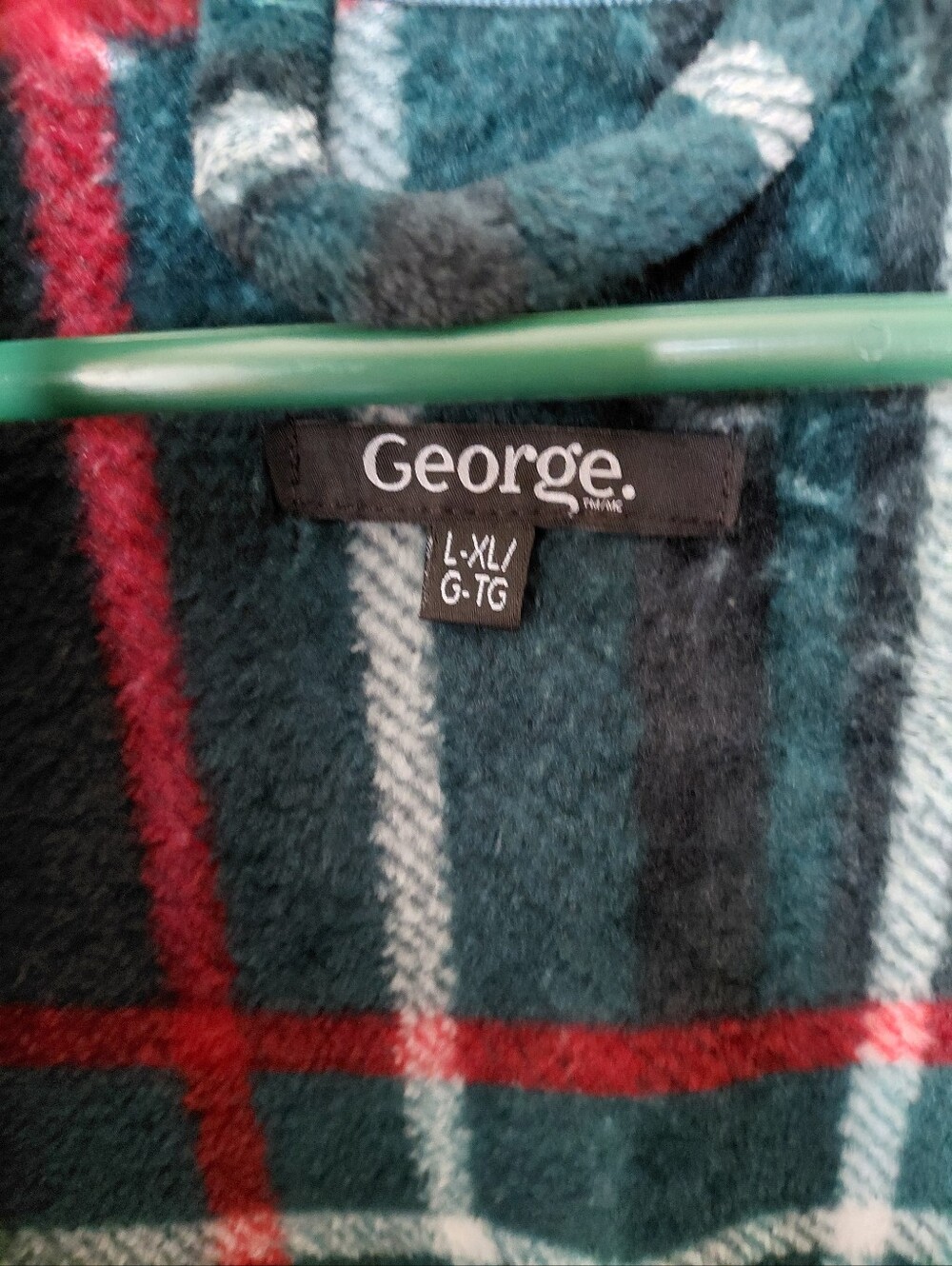 George Men's Plaid Robe - Picture 3 of 6